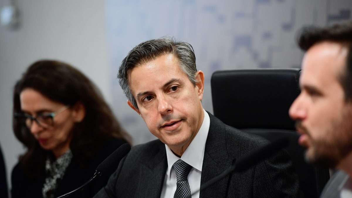 Carlos Manuel Baigorri, presidente da Anatel, fala em audiência pública do Conselho de Comunicação Social no Senado, em abril de 2025